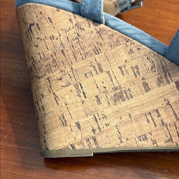 Report Blue Suede Wedge Sandals Size 9.5 - Picture 10 of 12